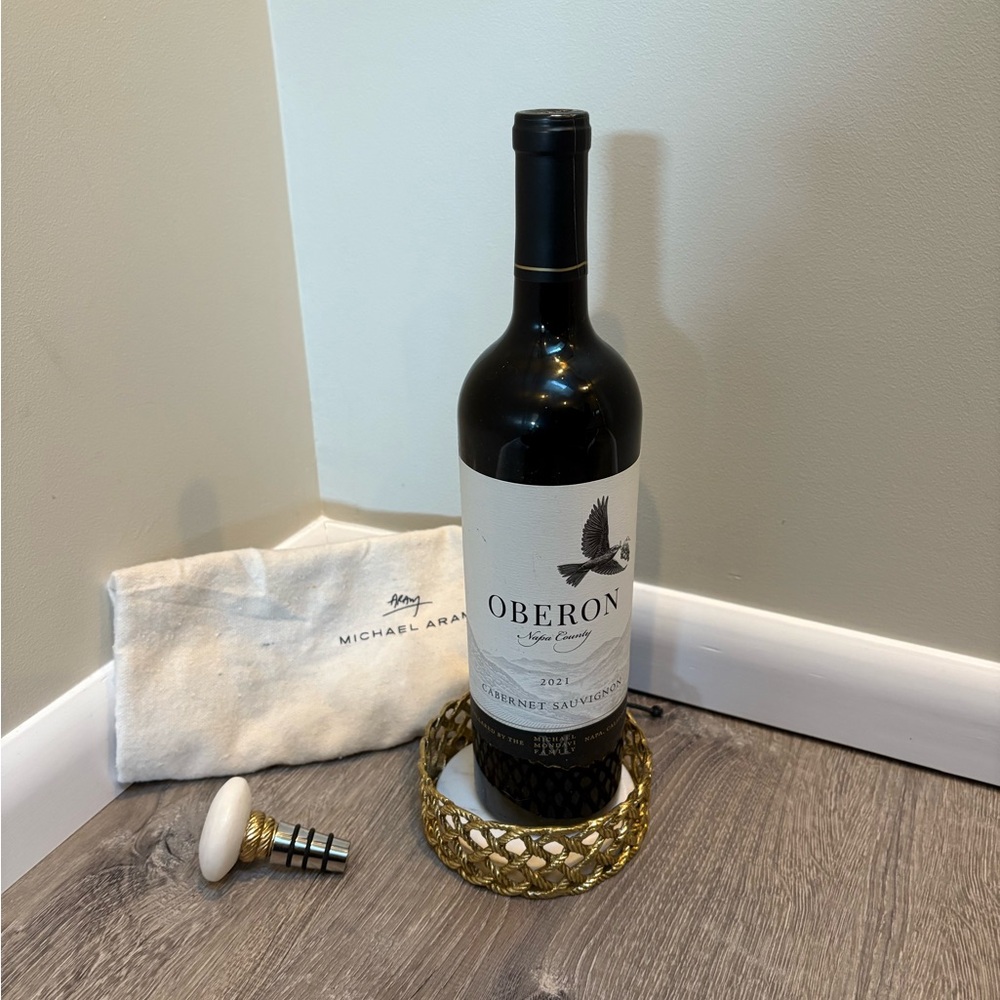 Michael Aram New Love Knot Wine Coaster & Stopper Set